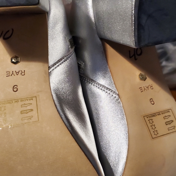 Raye silver black stars boots size 9 - Picture 2 of 7